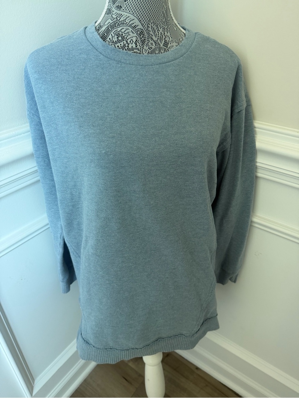 Art Class Girls Heather Blue Distress Long Sweater Size XXL 16/18